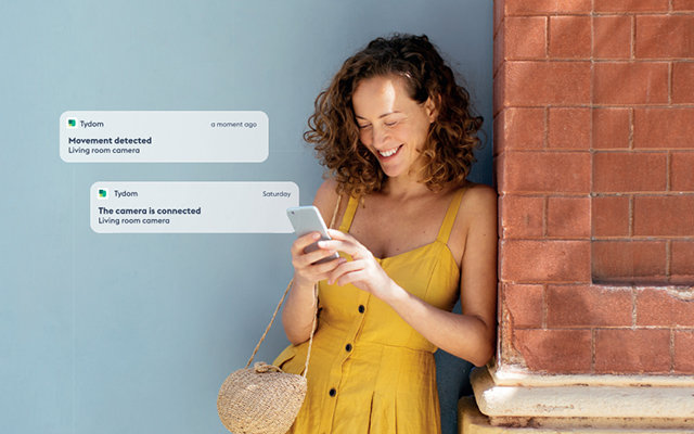 LEAVE HOME WORRY-FREE WITH LIVE STREAMING